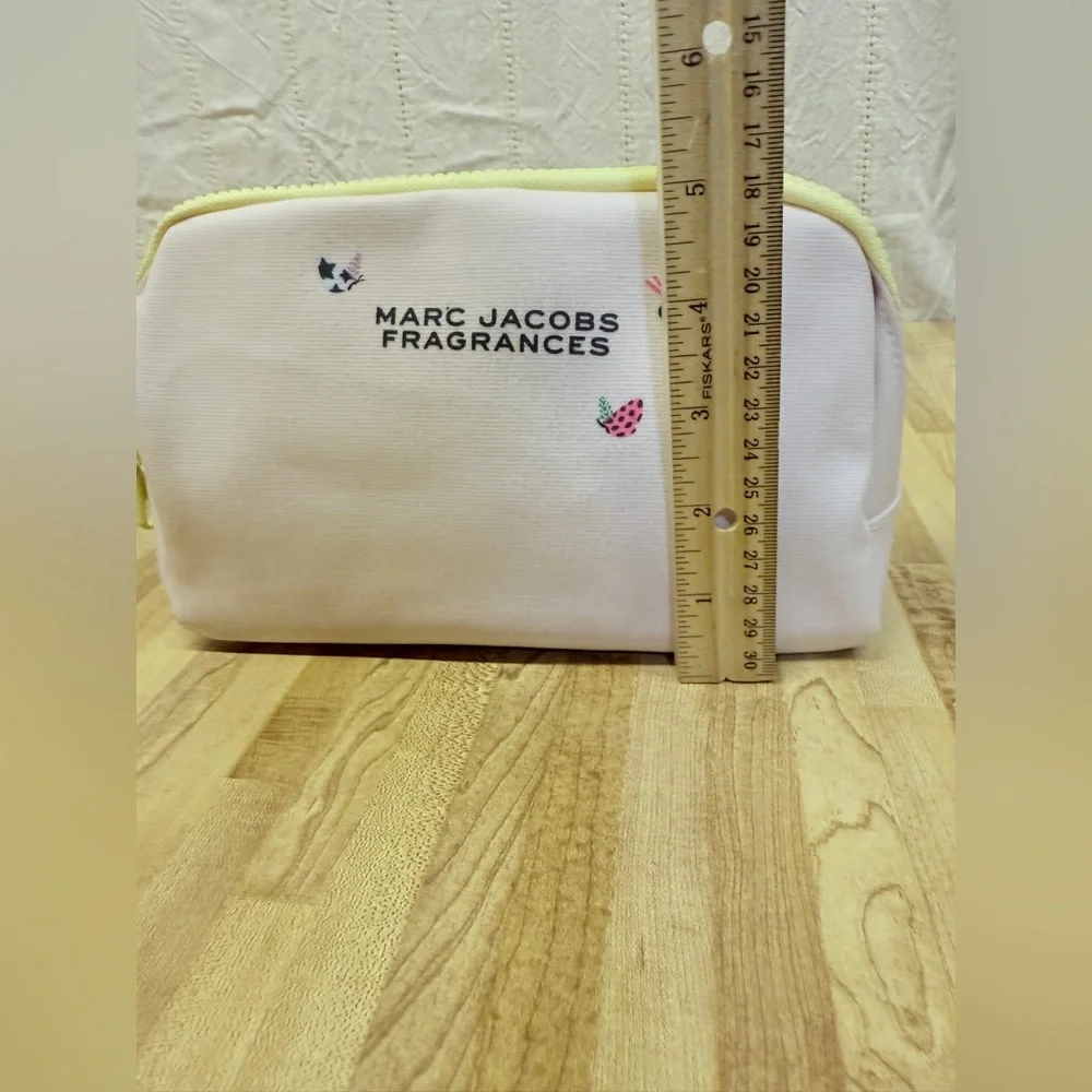 Marc Jacobs Fragrances Pink Yellow Cosmetics Bee Butterfly Make Up Bag